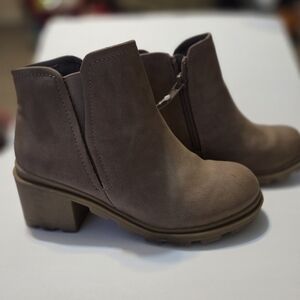 Children's Tan Ankle Boots
